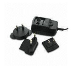 6W Green Universal AC Power Adapter with interchangeable plugs for mobile devices