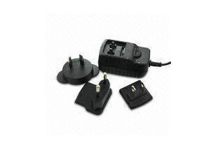Mini ESD EN60950 Travel Power Adapters With Interchangeable Plugs For Mobile Device
