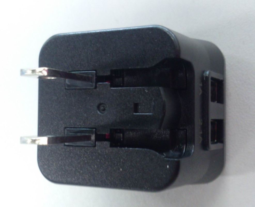 Foldable US plug Universal Travel Power Adapter , Dual USB 15W power charger